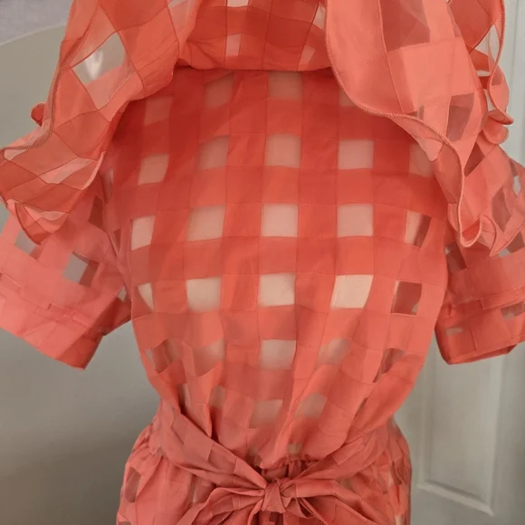 CQ By CQ | Medium | Unique Ruffle High Neck Blouse - Picture 3 of 15